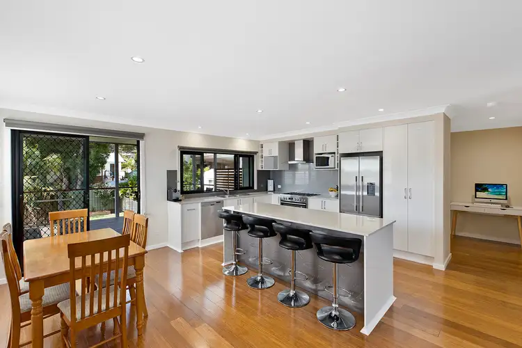 9 Marlowe Road, Bateau Bay NSW 2261