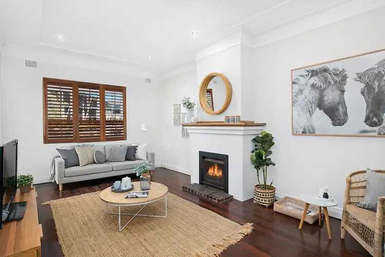 Second view of Homely semi-detached listing, 2/20 Hastings Parade, North Bondi NSW 2026