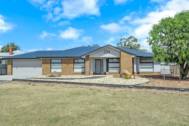 12 Creek Street, Avoca VIC 3467