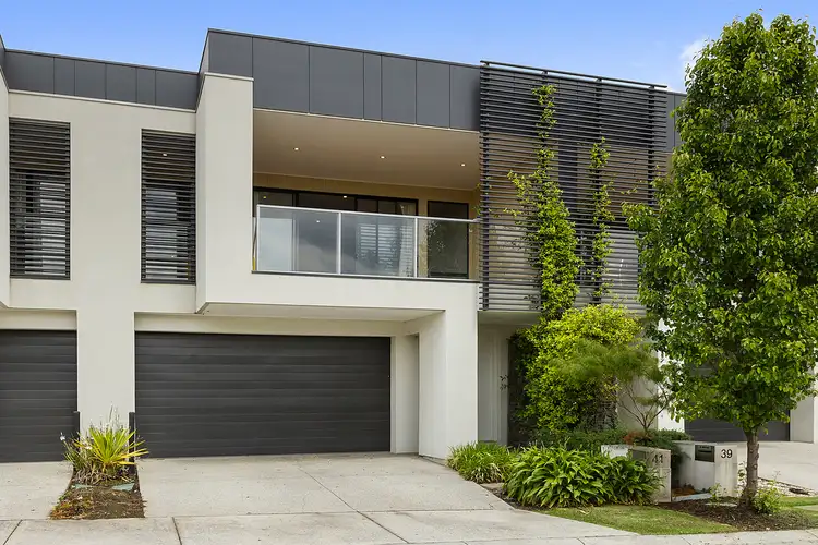 41 Muyan Circuit, Burwood VIC 3125