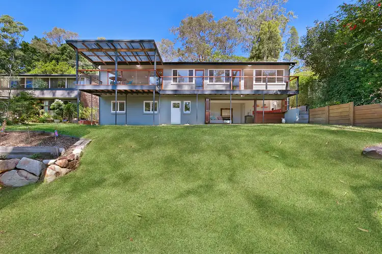 11 Rothesay Street, Kenmore QLD 4069