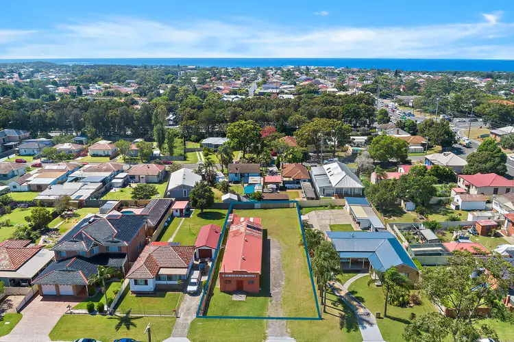 31 Henrietta Street, Towradgi NSW 2518