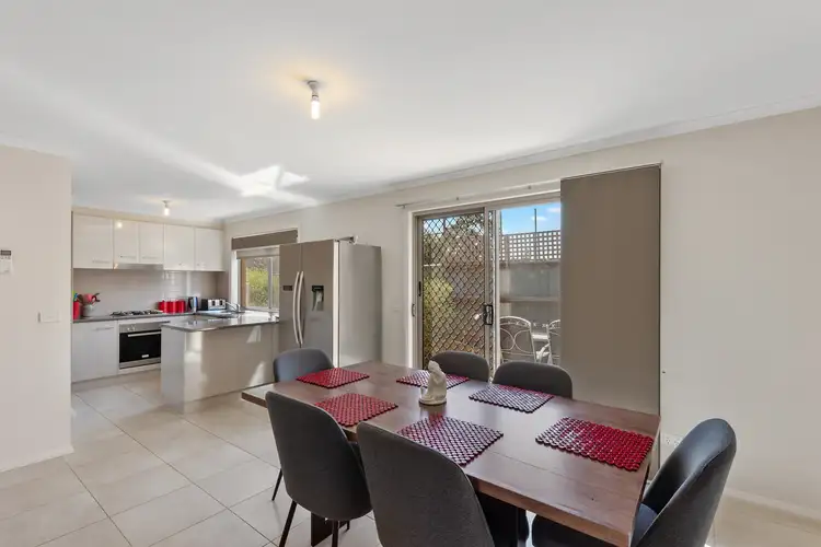 Fifth view of Homely townhouse listing, 3/7 Rosemont Crescent, Kennington VIC 3550