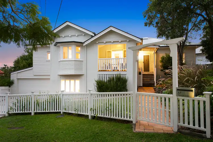 37 Welwyn Crescent, Coorparoo QLD 4151