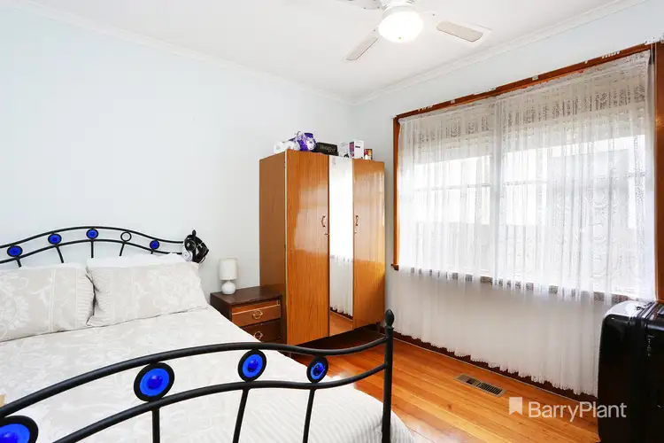 Sixth view of Homely house listing, 10 Kiewa Crescent, Dallas VIC 3047