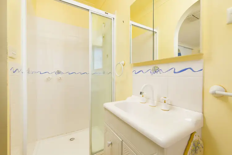 Seventh view of Homely house listing, 2 Ian Court, Wodonga VIC 3690