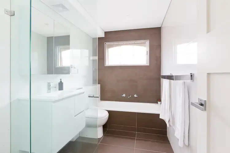 Fourth view of Homely apartment listing, 17/1 Boronia Street, Dee Why NSW 2099