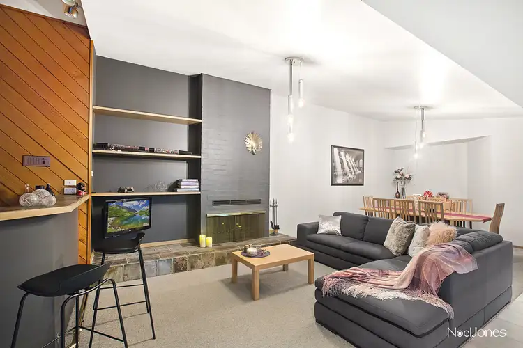 Second view of Homely house listing, 2 Billabong Close, Croydon Hills VIC 3136