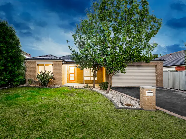 15 Cardiff Grove, Cranbourne East VIC 3977