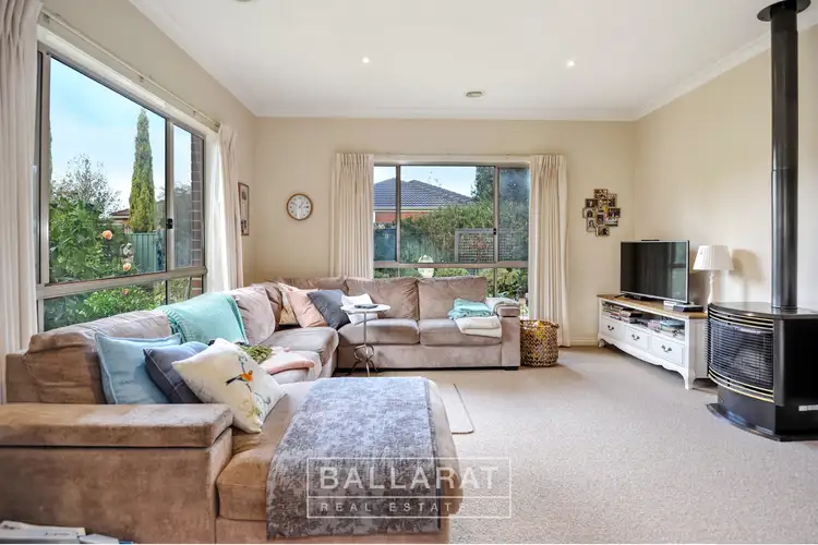 Sixth view of Homely house listing, 21 Faversham Avenue, Lake Gardens VIC 3355