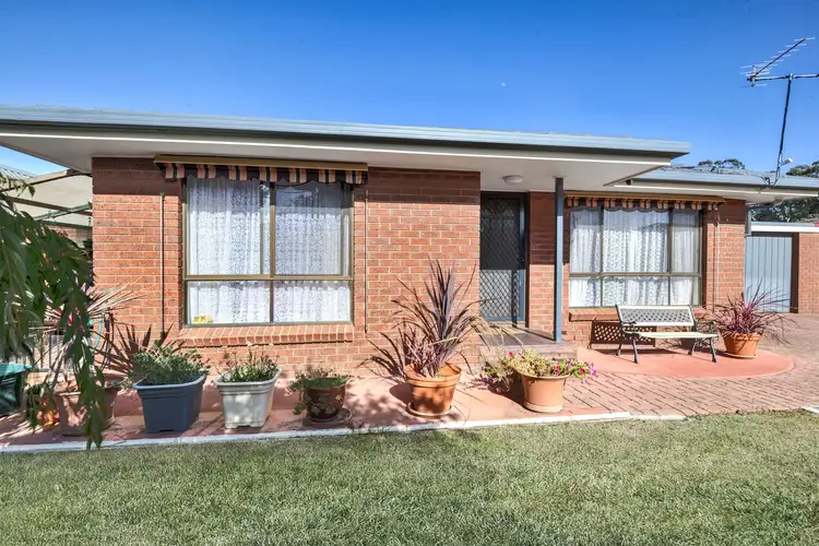 Main view of Homely unit listing, 2/294 Gladstone Street, Maryborough VIC 3465