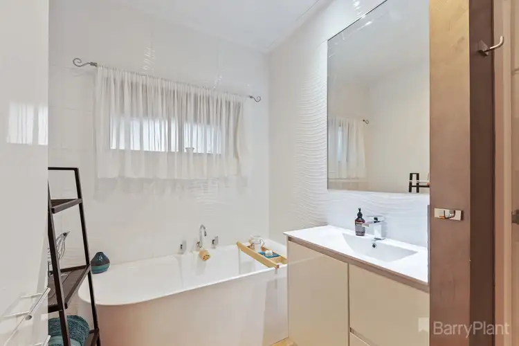 Sixth view of Homely house listing, 21 Erniold Road, Strathdale VIC 3550