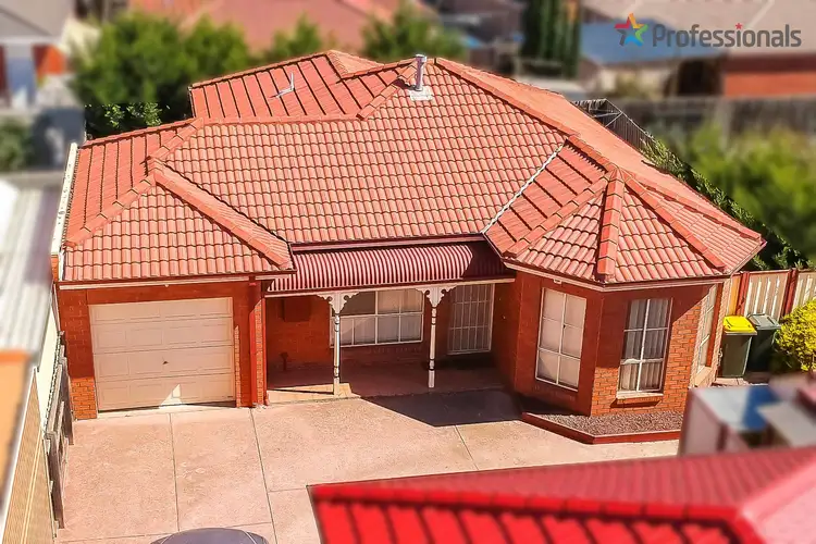 2/77 Leila Street, Deer Park VIC 3023