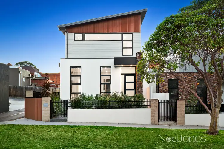 Main view of Homely townhouse listing, 1/2 Y Street, Ashburton VIC 3147
