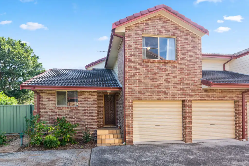 Main view of Homely townhouse listing, 7/118 Hopewood Crescent, Fairy Meadow NSW 2519