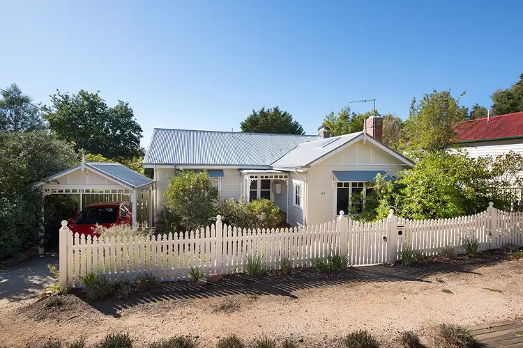 114 Farnsworth Street, Castlemaine VIC 3450