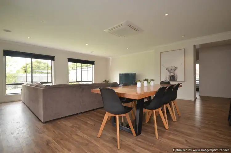 Seventh view of Homely house listing, 12 Windsor Court, Eastwood VIC 3875