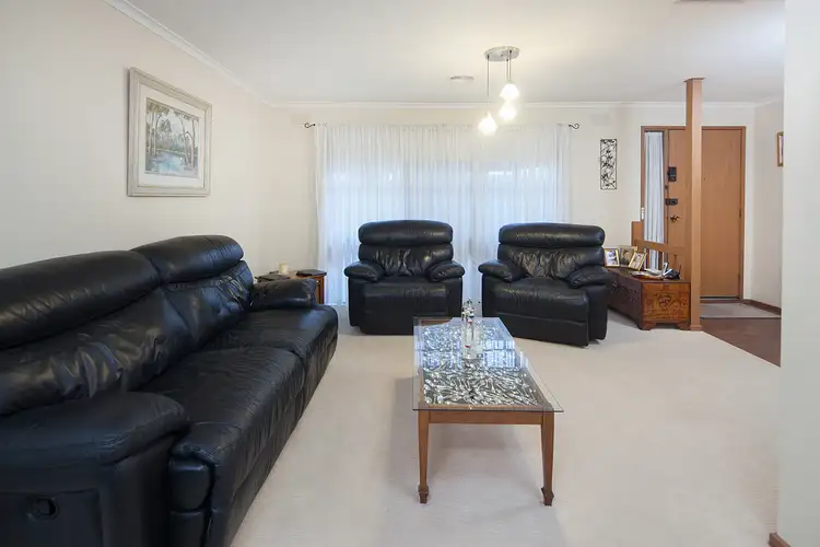 Second view of Homely house listing, 6 Redhill Court, Endeavour Hills VIC 3802