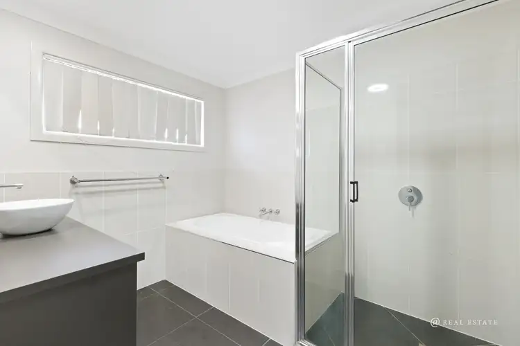 Seventh view of Homely house listing, 8 Shannons Drive, Lammermoor QLD 4703