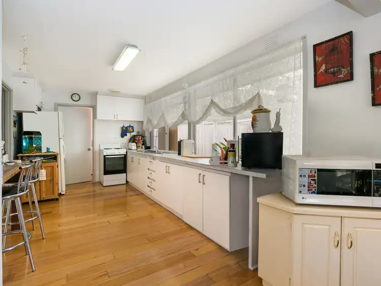 Sixth view of Homely house listing, 39 Bunarong Drive, Frankston VIC 3199