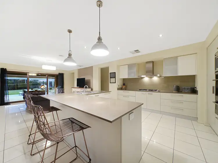 Fifth view of Homely house listing, 1 Rose Garden Court, Narre Warren North VIC 3804