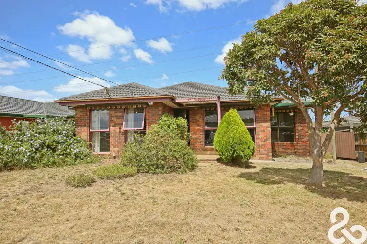 6 Daniel Court