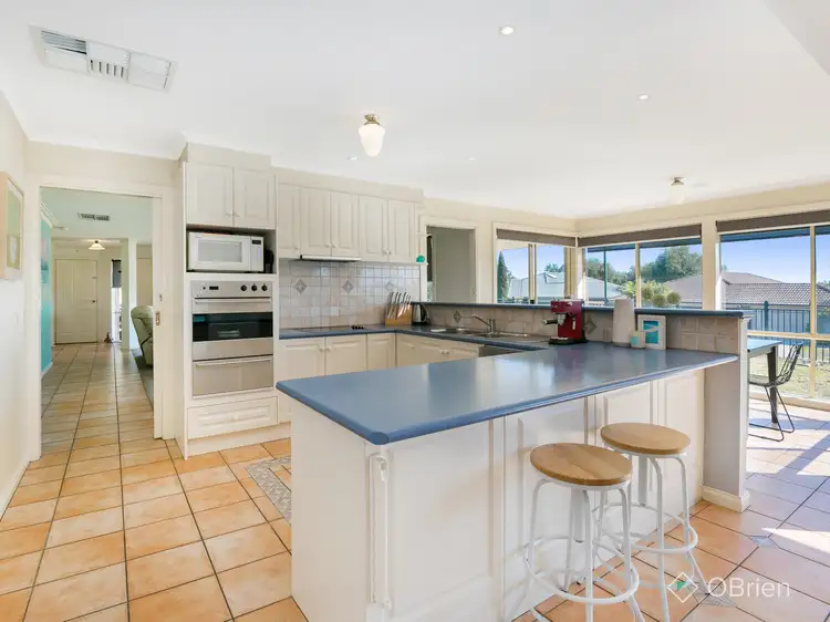 Sixth view of Homely house listing, 3 Joan Court, Skye VIC 3977