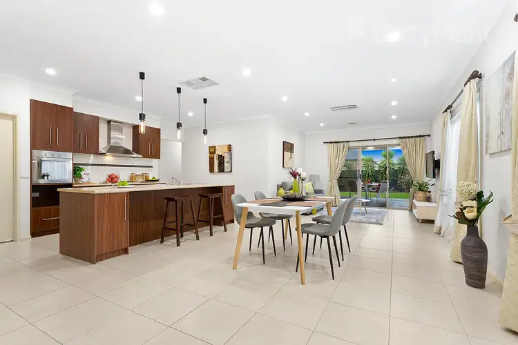 Sixth view of Homely house listing, 5 Dover Court, Craigieburn VIC 3064