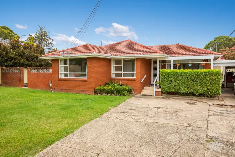 11 Bulli Road, Toongabbie NSW 2146