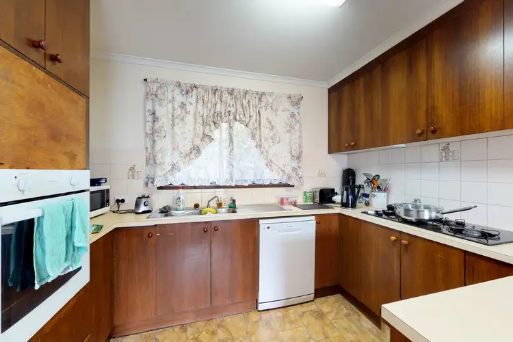 Fifth view of Homely house listing, 6 Carbine Court, Traralgon VIC 3844
