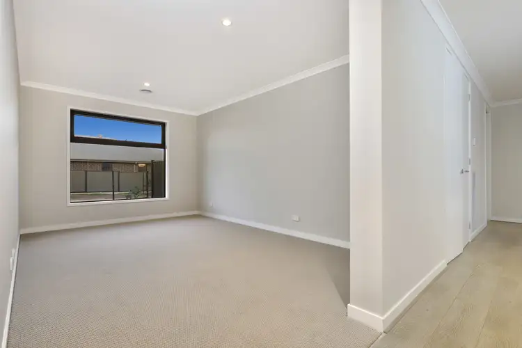 Sixth view of Homely house listing, 15 Elvire Road, Craigieburn VIC 3064