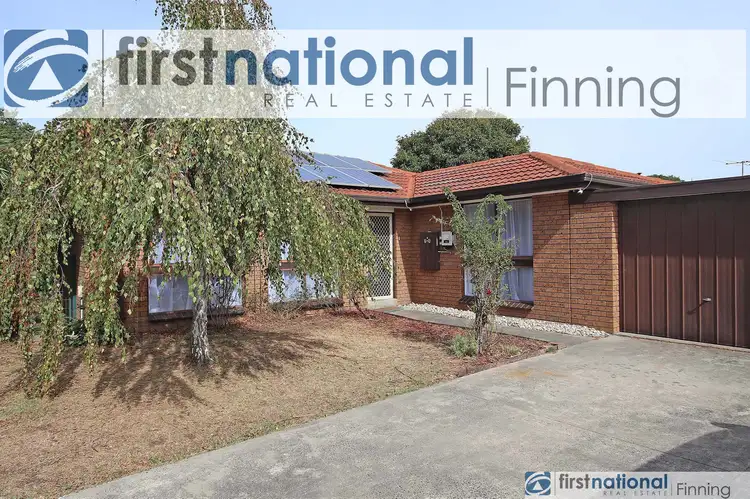 2/14 Bowen Street, Cranbourne VIC 3977