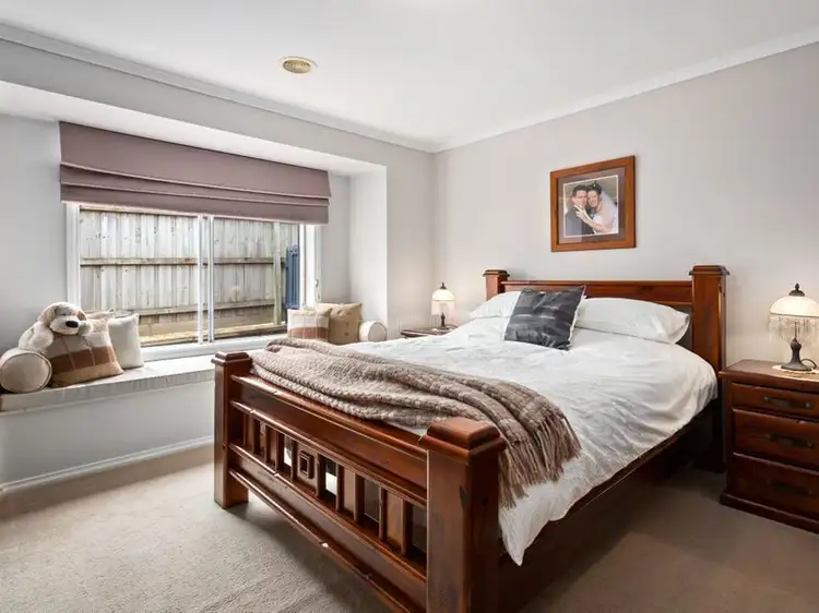 Sixth view of Homely house listing, 1 Picadilly Court, Drouin VIC 3818