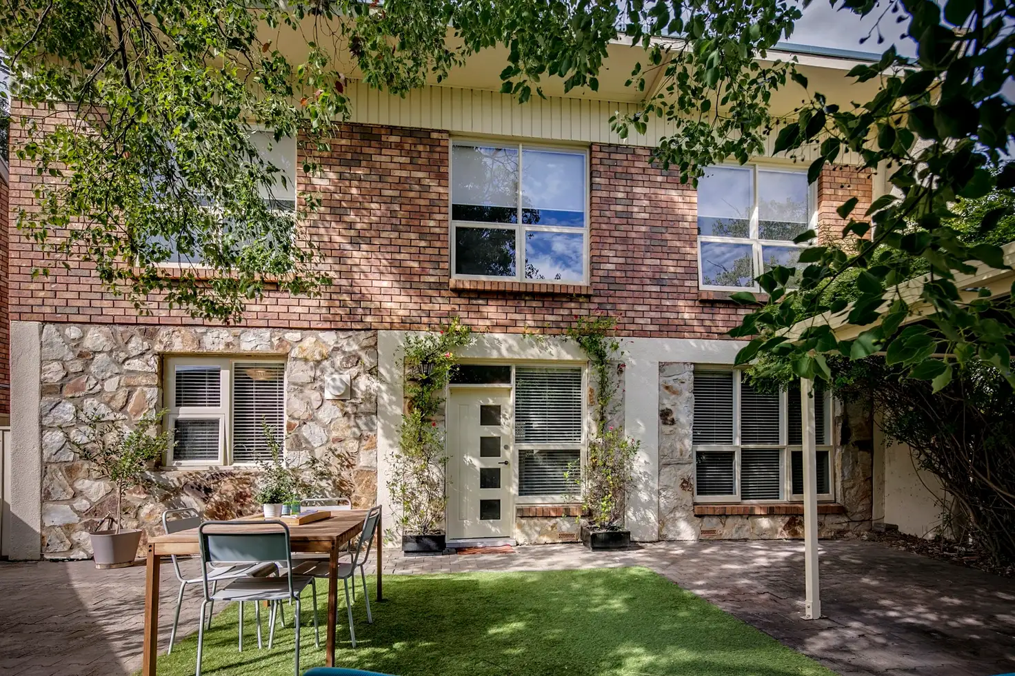 Main view of Homely townhouse listing, 2/10 Lincoln Street, Kensington Gardens SA 5068