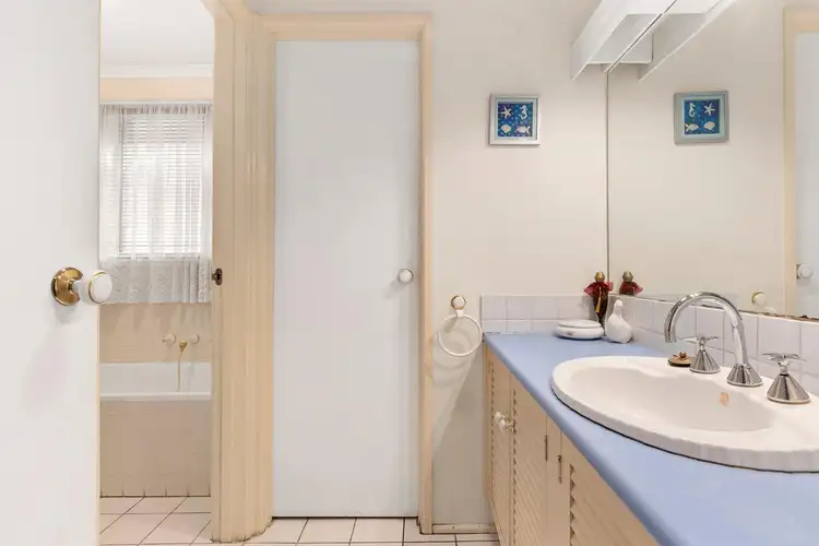 Sixth view of Homely house listing, 8 Studley Court, Mill Park VIC 3082