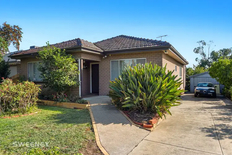 16 Matthews Street, Sunshine VIC 3020