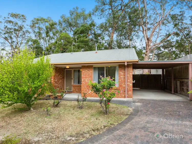 2/1566 Burwood Highway
