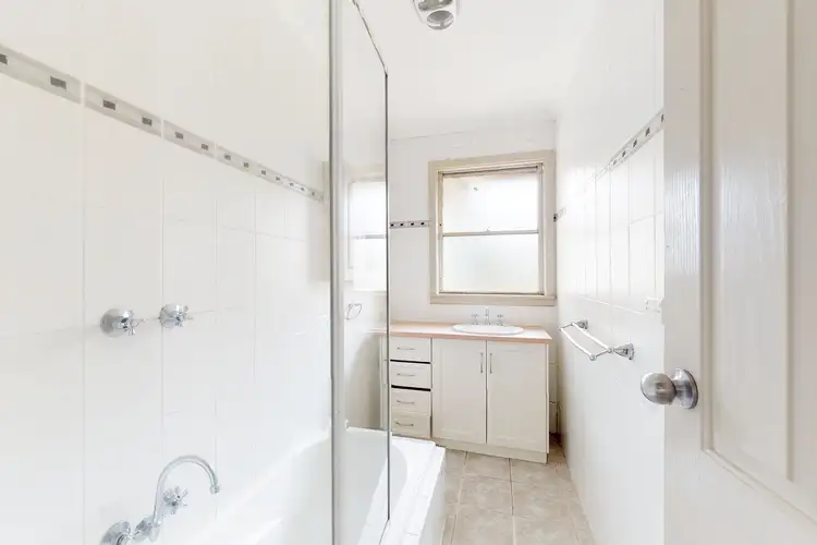 Fifth view of Homely house listing, 2 Hyland Street, Traralgon VIC 3844