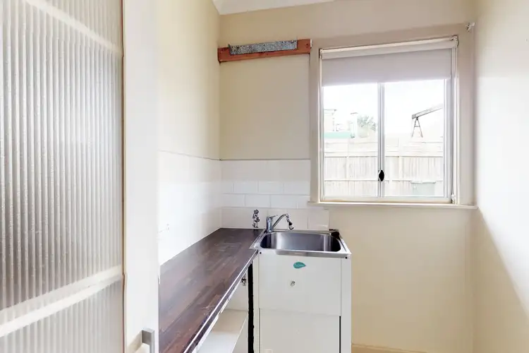 Sixth view of Homely house listing, 2 Hyland Street, Traralgon VIC 3844