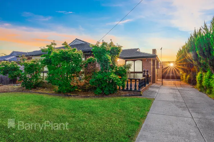 93 Kings Road, Kings Park VIC 3021