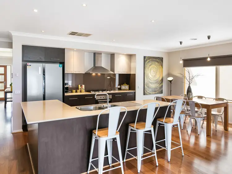 25 Verdant Avenue, Sandhurst VIC 3977