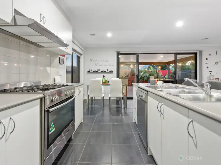Fifth view of Homely house listing, 32 The Glade, Hampton Park VIC 3976