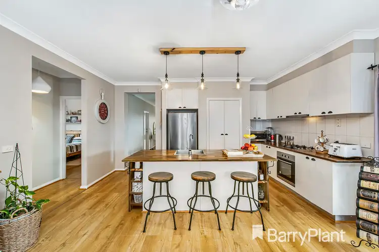 39 Oakpark Drive, Harkness VIC 3337