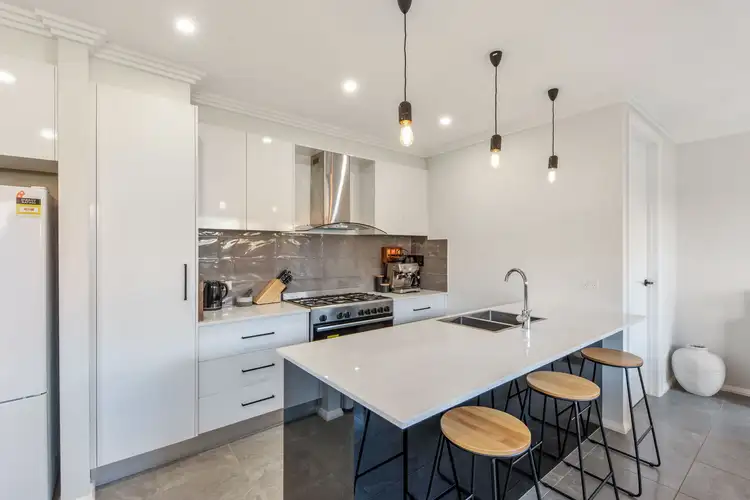 Sixth view of Homely townhouse listing, 9 Lorne Terrace, Flora Hill VIC 3550