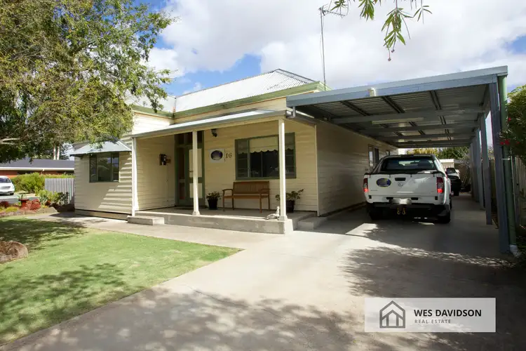 16 Murray Street, Horsham VIC 3400