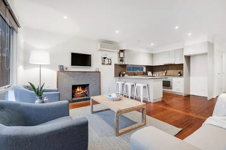 1/7 Newton Street