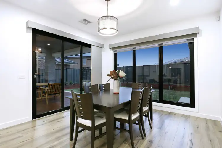 Sixth view of Homely house listing, 21 Mundaring Crescent, Craigieburn VIC 3064