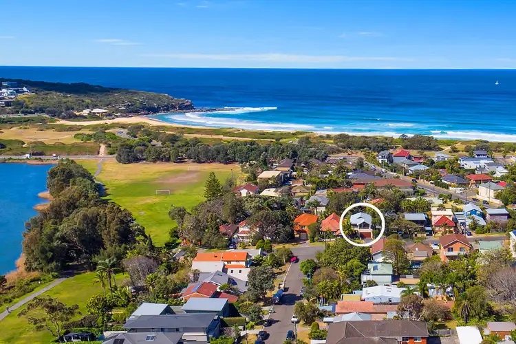 Second view of Homely house listing, 11 Travers Road, Curl Curl NSW 2096