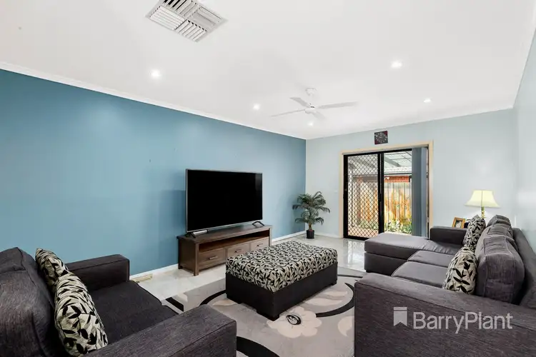 Sixth view of Homely house listing, 18 Westleigh Court, Mill Park VIC 3082