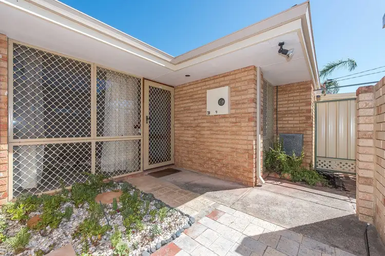 Second view of Homely house listing, 7A Berala Court, Camillo WA 6111